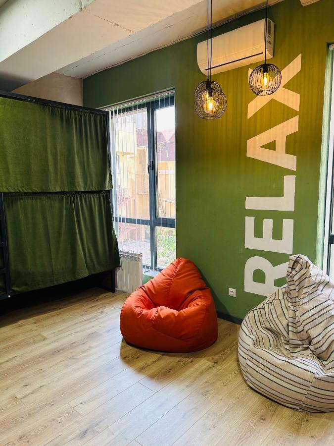 Izzzi Hostel Biškek Exteriér fotografie