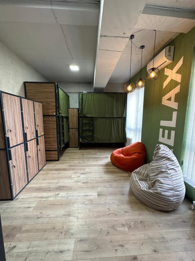 Izzzi Hostel Biškek Exteriér fotografie